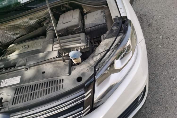 Used Volkswagen Tiguan 2013 1.8TSI Automatic All-Wheel-Drive Comfort Edition Engine Bay Left