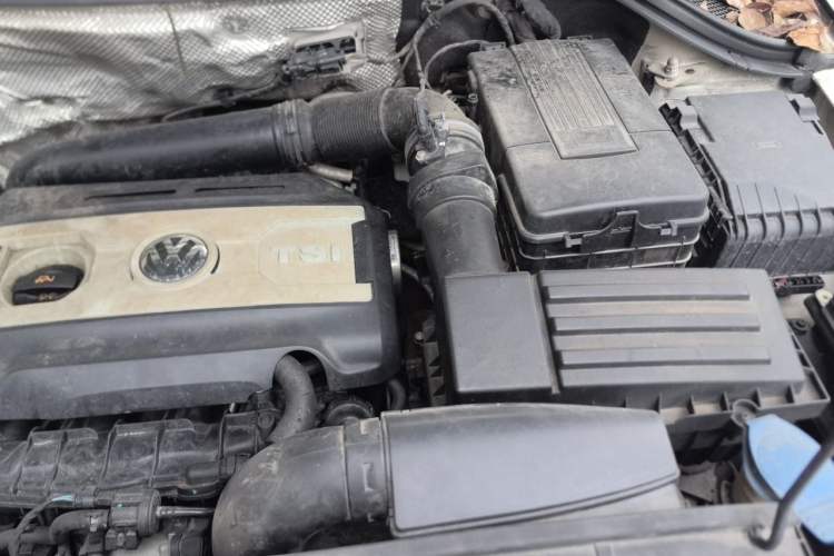 Used Volkswagen Tiguan 2013 1.8 TSI Automatic Two-Wheel Drive Comfort Edition Engine Bay Left