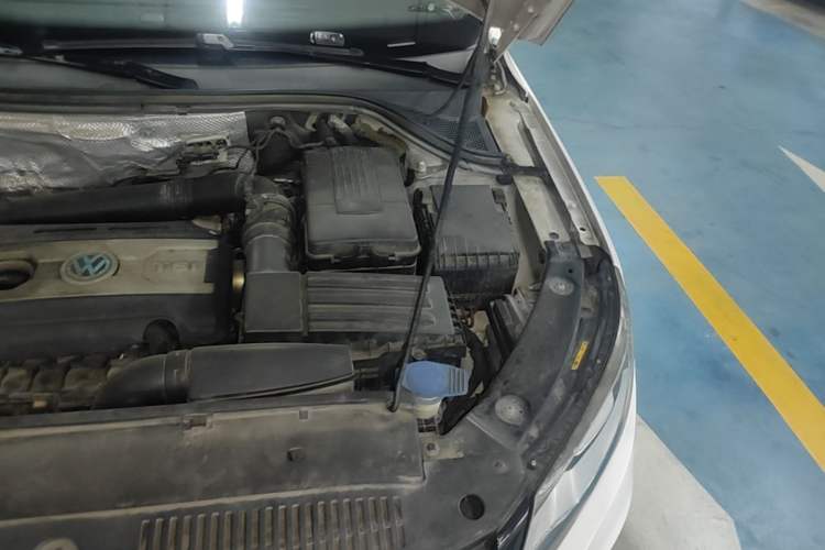 Used Volkswagen Tiguan 2013 1.8TSI Automatic Two-Wheel Drive Trend Edition Engine Bay Left