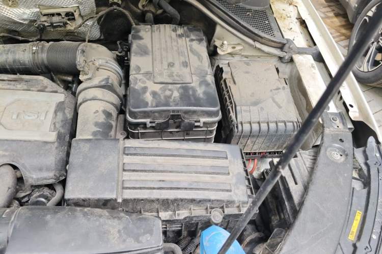 Used Volkswagen Tiguan 2013 1.8TSI Automatic Two-Wheel Drive Luxury Model Engine Bay Left