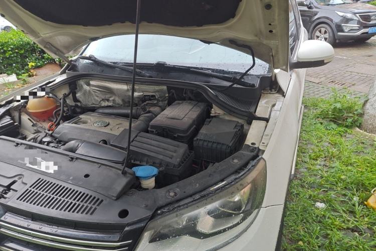 Used Volkswagen Tiguan 2013 1.8TSI Automatic Two-Wheel Drive Luxury Model Engine Bay Left