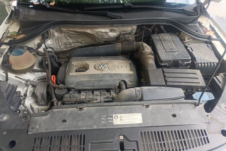 Used Volkswagen Tiguan 2013 1.8 TSI Automatic All-Wheel Drive Luxury Model Engine Bay