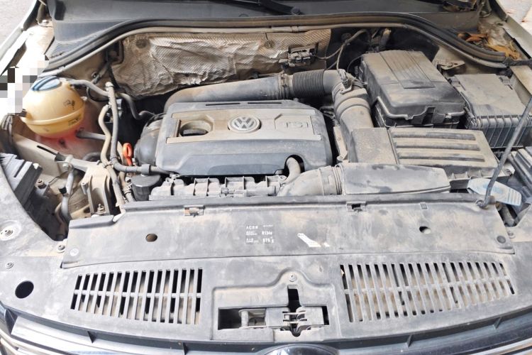 Used Volkswagen Tiguan 2013 1.8TSI Automatic Two-Wheel Drive Trend Edition Engine Bay