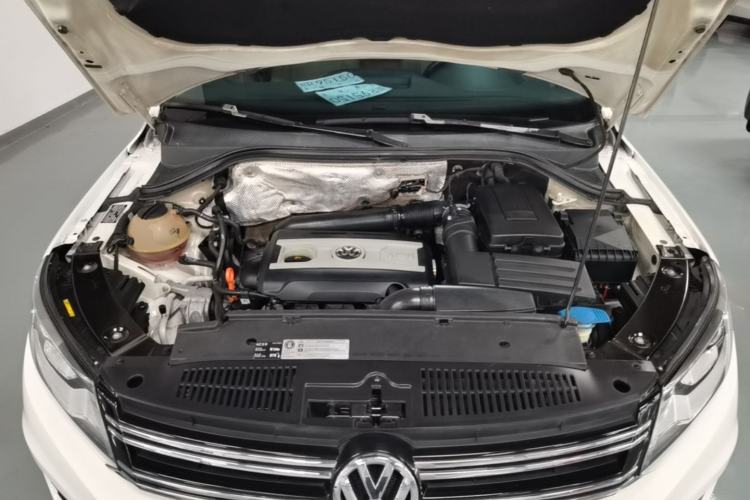 Used Volkswagen Tiguan 2013 1.8TSI Automatic Two-Wheel Drive Luxury Model Engine Bay