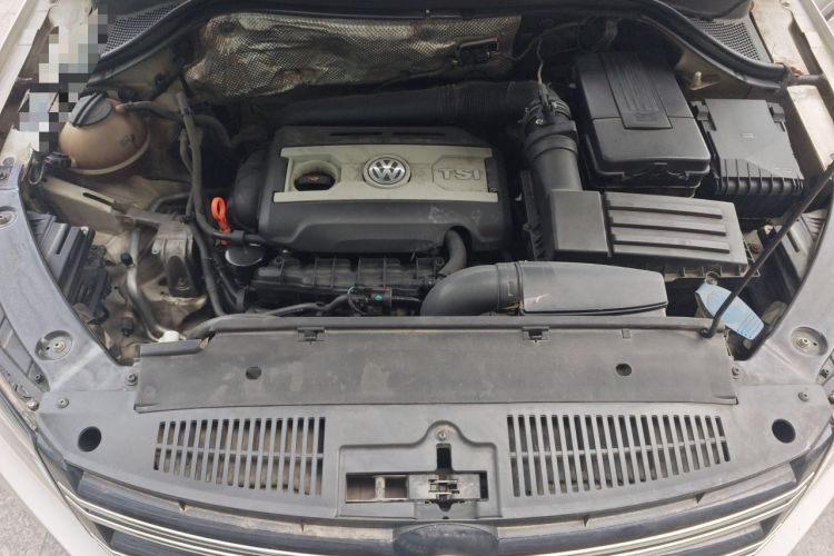 Used Volkswagen Tiguan 2013 1.8 TSI Automatic All-Wheel Drive Luxury Model Engine Bay