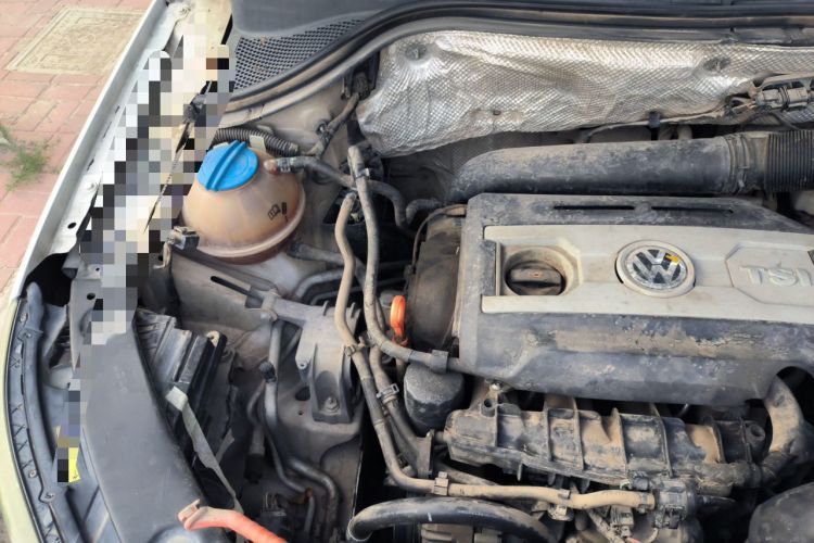 Used Volkswagen Tiguan 2013 1.8TSI Automatic Two-Wheel Drive Luxury Model Engine Bay Right