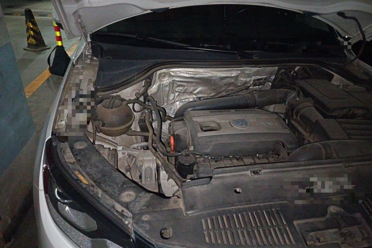 Used Volkswagen Tiguan 2013 1.8TSI Automatic Two-Wheel Drive Luxury Model Engine Bay Right