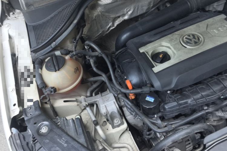 Used Volkswagen Tiguan 2013 1.8TSI Automatic Two-Wheel Drive Trend Edition Engine Bay Right