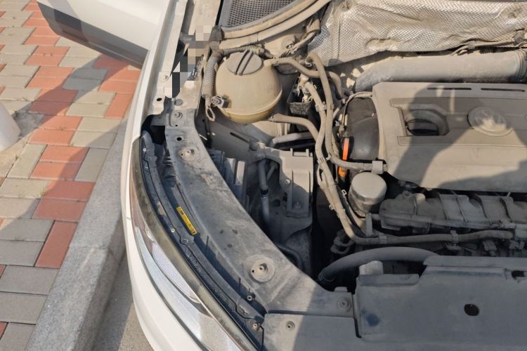 Used Volkswagen Tiguan 2013 1.8 TSI Automatic Two-Wheel Drive Comfort Edition Engine Bay Right