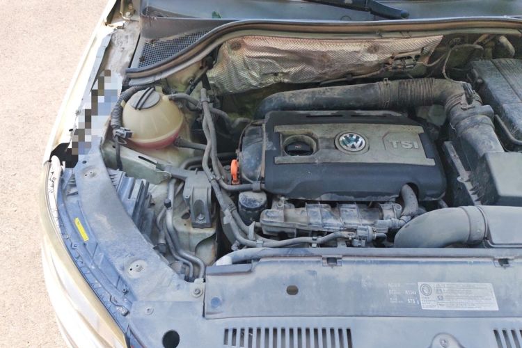 Used Volkswagen Tiguan 2013 1.8TSI Automatic Two-Wheel Drive Luxury Model Engine Bay Right
