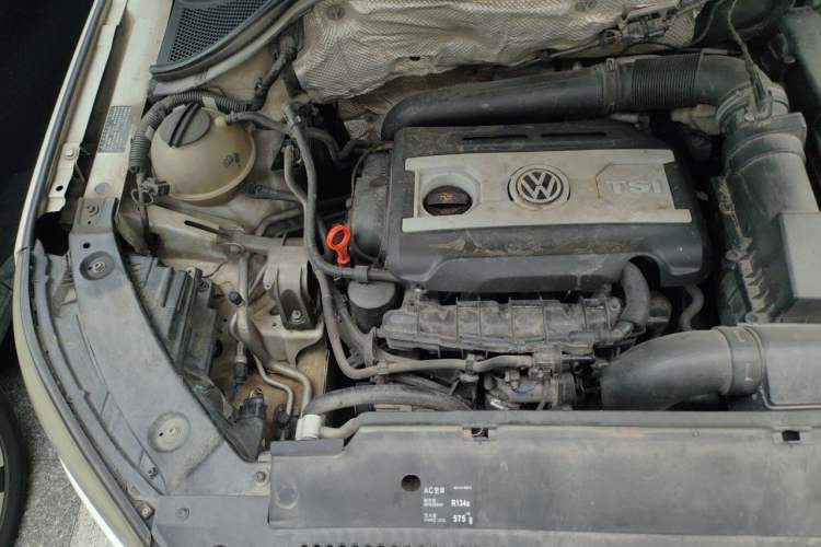 Used Volkswagen Tiguan 2013 1.8TSI Automatic Two-Wheel Drive Luxury Model Engine Bay Right