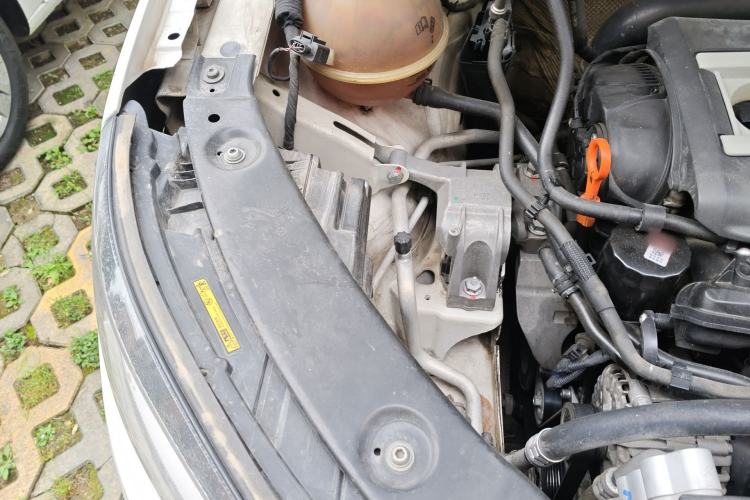Used Volkswagen Tiguan 2013 2.0 TSI Automatic All-Wheel Drive Luxury Edition Engine Bay Right