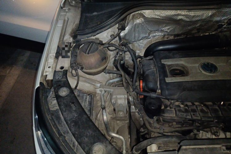 Used Volkswagen Tiguan 2013 1.8 TSI Automatic Two-Wheel Drive Comfort Edition Engine Bay Right