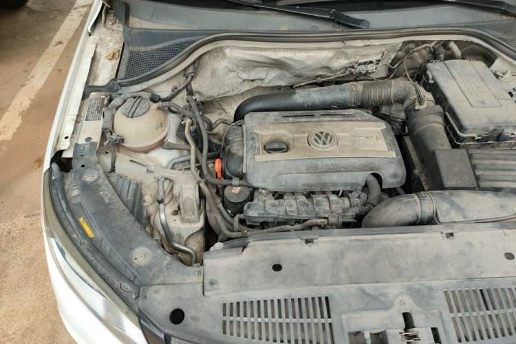 Used Volkswagen Tiguan 2013 1.8TSI Automatic Two-Wheel Drive Trend Edition Engine Bay Right