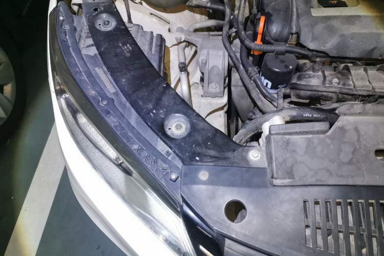 Used Volkswagen Tiguan 2013 1.8TSI Automatic Two-Wheel Drive Trend Edition Engine Bay Right