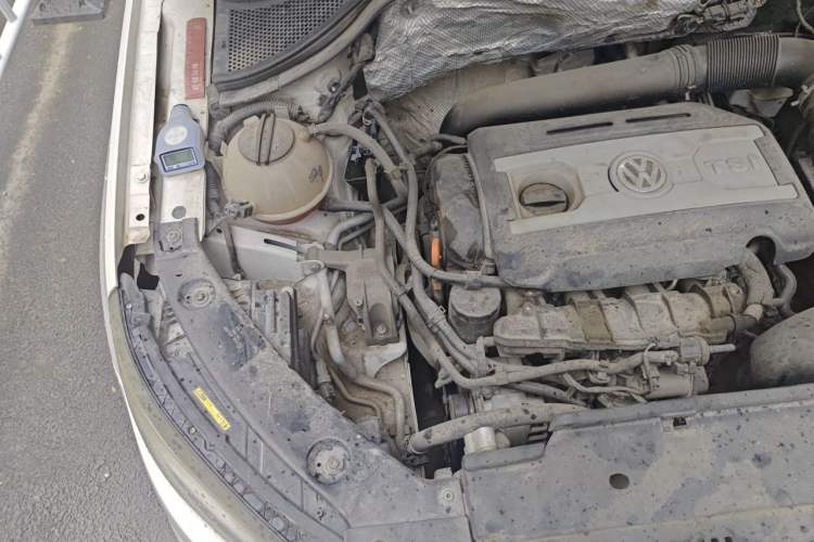 Used Volkswagen Tiguan 2013 1.8TSI Automatic Two-Wheel Drive Luxury Model Engine Bay Right