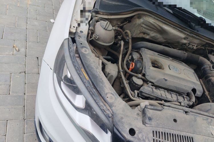 Used Volkswagen Tiguan 2013 1.8TSI Manual Two-Wheel Drive Trend Edition Engine Bay Right