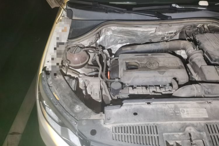 Used Volkswagen Tiguan 2013 1.8TSI Automatic Two-Wheel Drive Trend Edition Engine Bay Right