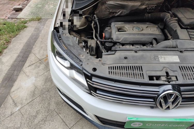 Used Volkswagen Tiguan 2013 1.8 TSI Automatic Two-Wheel Drive Comfort Edition Engine Bay Right