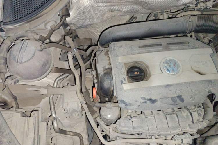 Used Volkswagen Tiguan 2013 1.8TSI Manual Two-Wheel Drive Trend Edition Engine Bay Right
