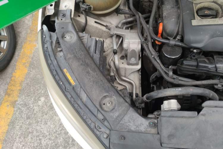 Used Volkswagen Tiguan 2013 1.8 TSI Automatic Two-Wheel Drive Comfort Edition Engine Bay Right