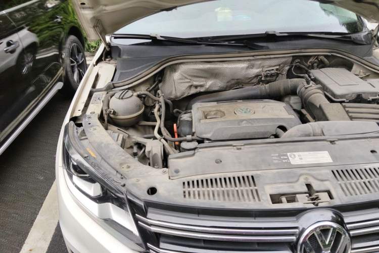 Used Volkswagen Tiguan 2013 1.8TSI Automatic Two-Wheel Drive Trend Edition Engine Bay Right