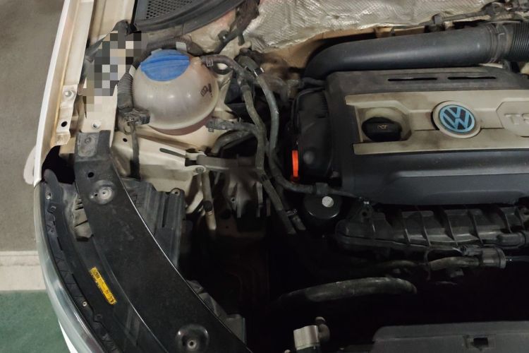 Used Volkswagen Tiguan 2013 1.8TSI Automatic All-Wheel-Drive Comfort Edition Engine Bay Right
