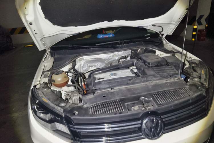 Used Volkswagen Tiguan 2013 1.8TSI Automatic Two-Wheel Drive Trend Edition Engine Bay Right