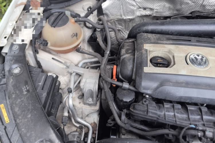 Used Volkswagen Tiguan 2013 1.8 TSI Automatic Two-Wheel Drive Comfort Edition Engine Bay Right