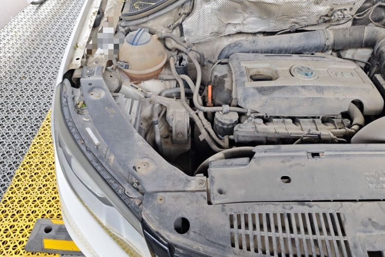 Used Volkswagen Tiguan 2013 1.8TSI Automatic All-Wheel-Drive Comfort Edition Engine Bay Right