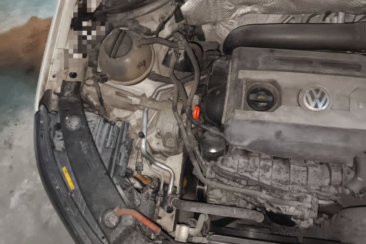 Used Volkswagen Tiguan 2013 2.0 TSI Automatic All-Wheel Drive Luxury Edition Engine Bay Right