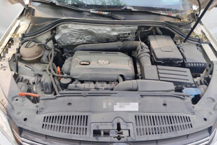 Used Volkswagen Tiguan 2013 1.8TSI Automatic Two-Wheel Drive Luxury Model Engine Bay