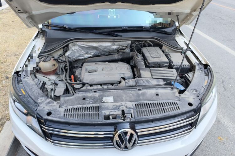 Used Volkswagen Tiguan 2013 1.8TSI Automatic Two-Wheel Drive Luxury Model Engine Bay