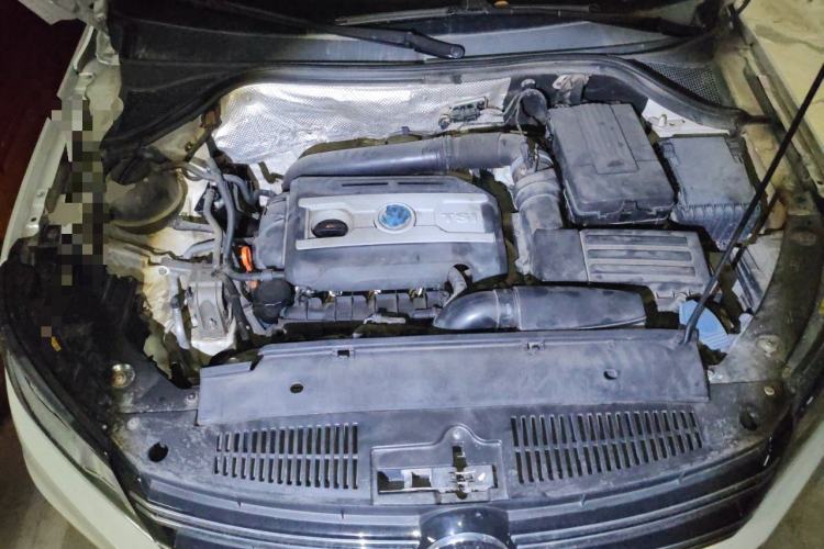 Used Volkswagen Tiguan 2013 1.8 TSI Automatic Two-Wheel Drive Comfort Edition Engine Bay