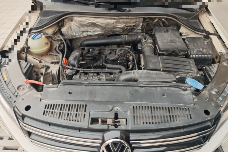 Used Volkswagen Tiguan 2013 1.8 TSI Automatic All-Wheel Drive Luxury Model Engine Bay