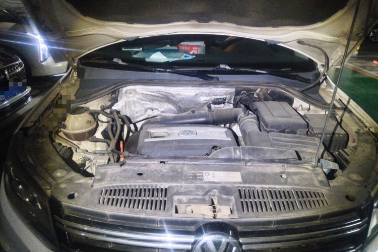 Used Volkswagen Tiguan 2013 1.8TSI Automatic Two-Wheel Drive Luxury Model Engine Bay