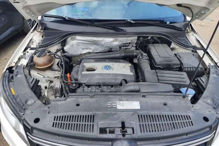 Used Volkswagen Tiguan 2013 1.8 TSI Automatic Two-Wheel Drive Comfort Edition Engine Bay