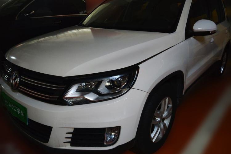 Used Volkswagen Tiguan 2013 1.8TSI Automatic Two-Wheel Drive Trend Edition Guazi used car, China used car export, Used car for sale, Used  cars, Cheapest cars for sale