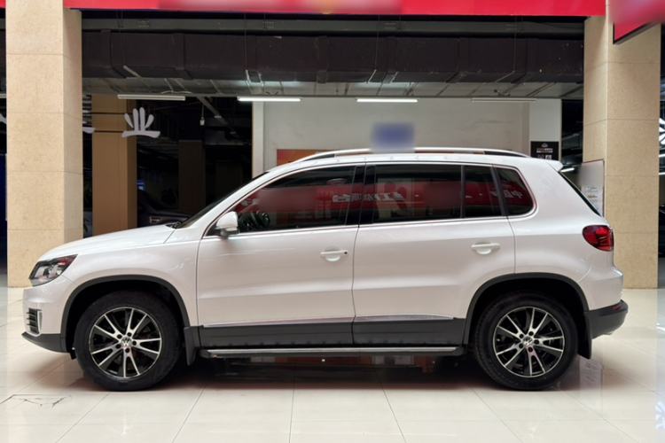 Used Volkswagen Tiguan 2013 1.8 TSI Automatic All-Wheel Drive Luxury Model Exterior 3