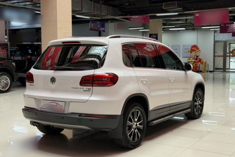 Used Volkswagen Tiguan 2013 1.8 TSI Automatic All-Wheel Drive Luxury Model Exterior 4