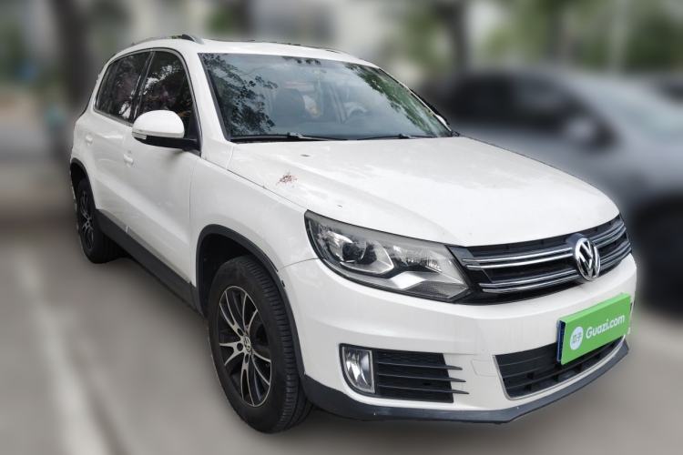 Used Volkswagen Tiguan 2013 1.8TSI Automatic Two-Wheel Drive Luxury Model Front Right 45 Deg