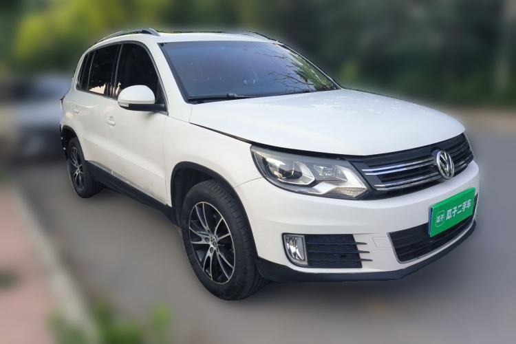 Used Volkswagen Tiguan 2013 1.8TSI Automatic Two-Wheel Drive Luxury Model Front Right 45 Deg