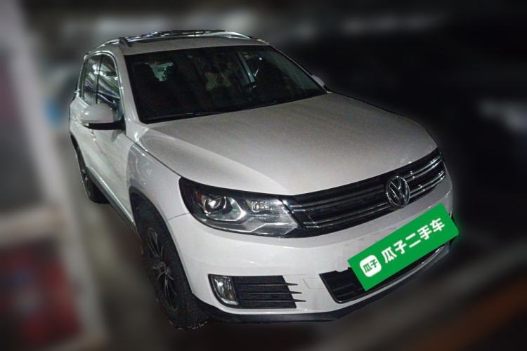 Used Volkswagen Tiguan 2013 1.8TSI Automatic Two-Wheel Drive Luxury Model Front Right 45 Deg