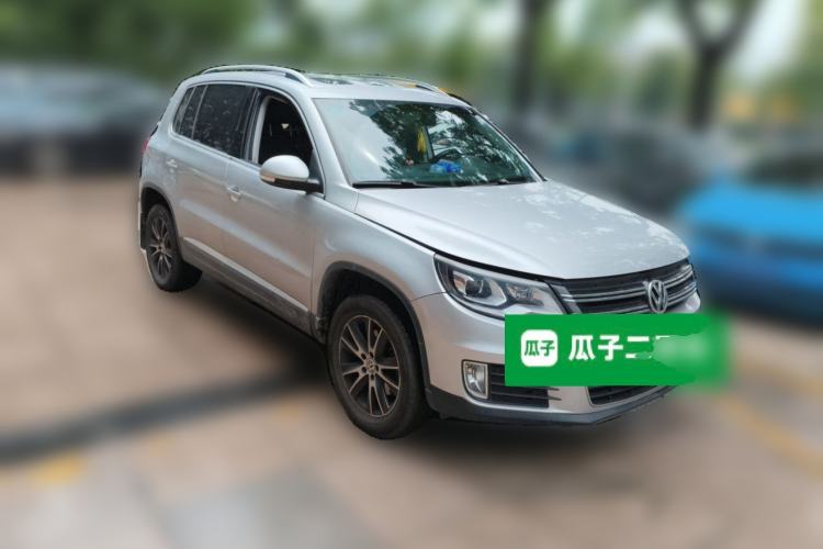 Used Volkswagen Tiguan 2013 1.8TSI Automatic Two-Wheel Drive Luxury Model Front Right 45 Deg