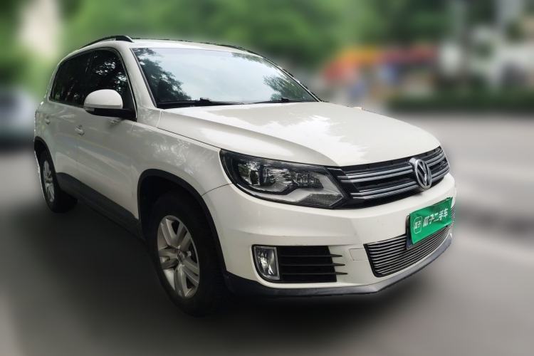 Used Volkswagen Tiguan 2013 1.8TSI Manual Two-Wheel Drive Trend Edition Front Right 45 Deg