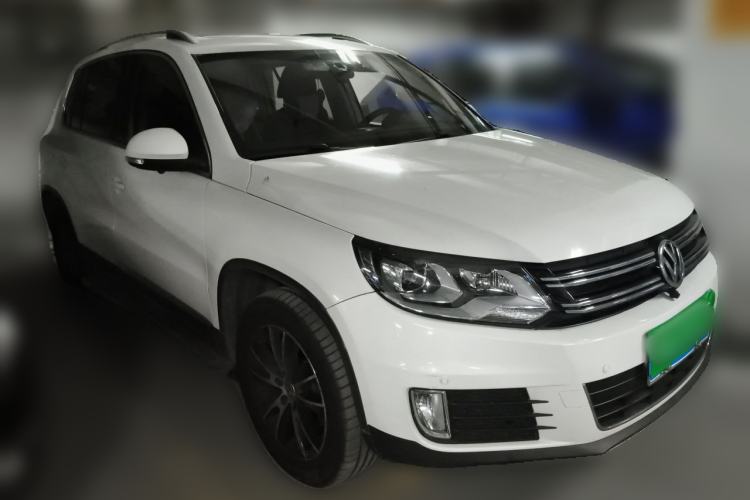 Used Volkswagen Tiguan 2013 1.8TSI Automatic Two-Wheel Drive Luxury Model Front Right 45 Deg