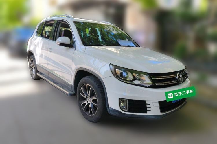 Used Volkswagen Tiguan 2013 1.8TSI Automatic Two-Wheel Drive Luxury Model Front Right 45 Deg