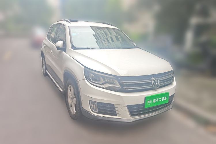 Used Volkswagen Tiguan 2013 1.8 TSI Automatic Two-Wheel Drive Comfort Edition Front Right 45 Deg