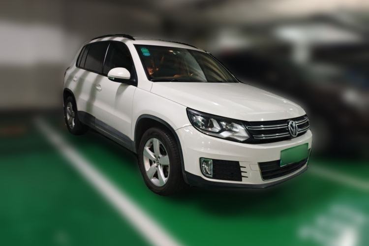 Used Volkswagen Tiguan 2013 1.8 TSI Automatic Two-Wheel Drive Comfort Edition Front Right 45 Deg