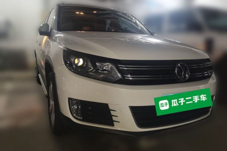 Used Volkswagen Tiguan 2013 1.8TSI Automatic All-Wheel-Drive Comfort Edition Front Right 45 Deg